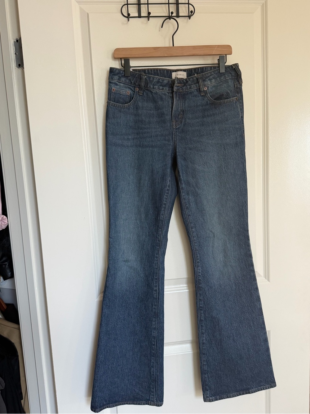 PacSun Women's Flare Jeans in Denim Blue